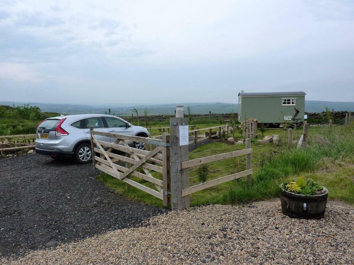 The Buteland Stop Rosie Off Grid Shepherds Hut Bellingham Exteriör bild